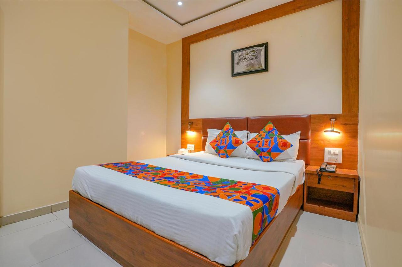 Hotel Fabexpress Colaba Grand Bombaj Exteriér fotografie